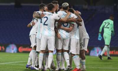 argentina festejo grupal 2020 862x485