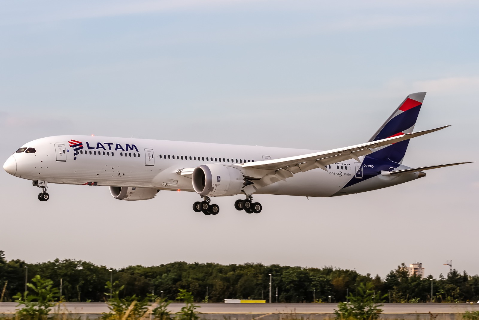 787latam