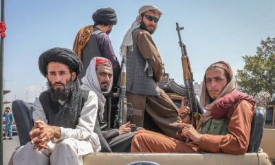 Talibanes viajan coche calles Kabul 1602450177 142632242 667x375