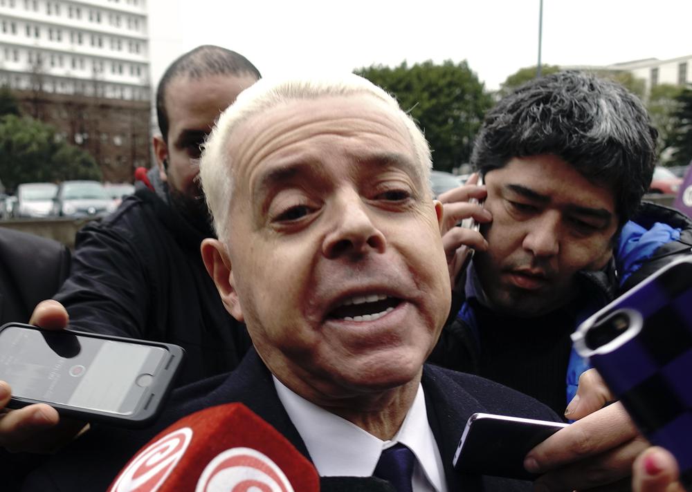 multimedia.normal.be99ceb5f42ca304.4f79617262696465206279204e415f6e6f726d616c2e6a7067