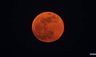 eclipse lunar parcial 1440x810 wmk