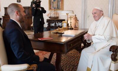 martin guzman junto al papa franciscojpg
