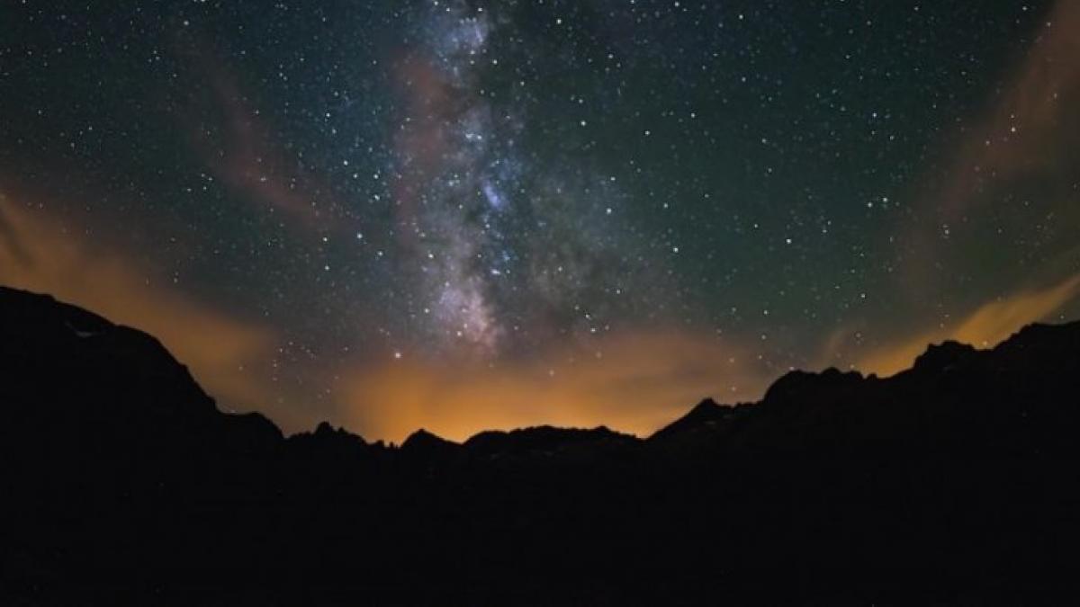 cielo estrellado en la sierra de gredos