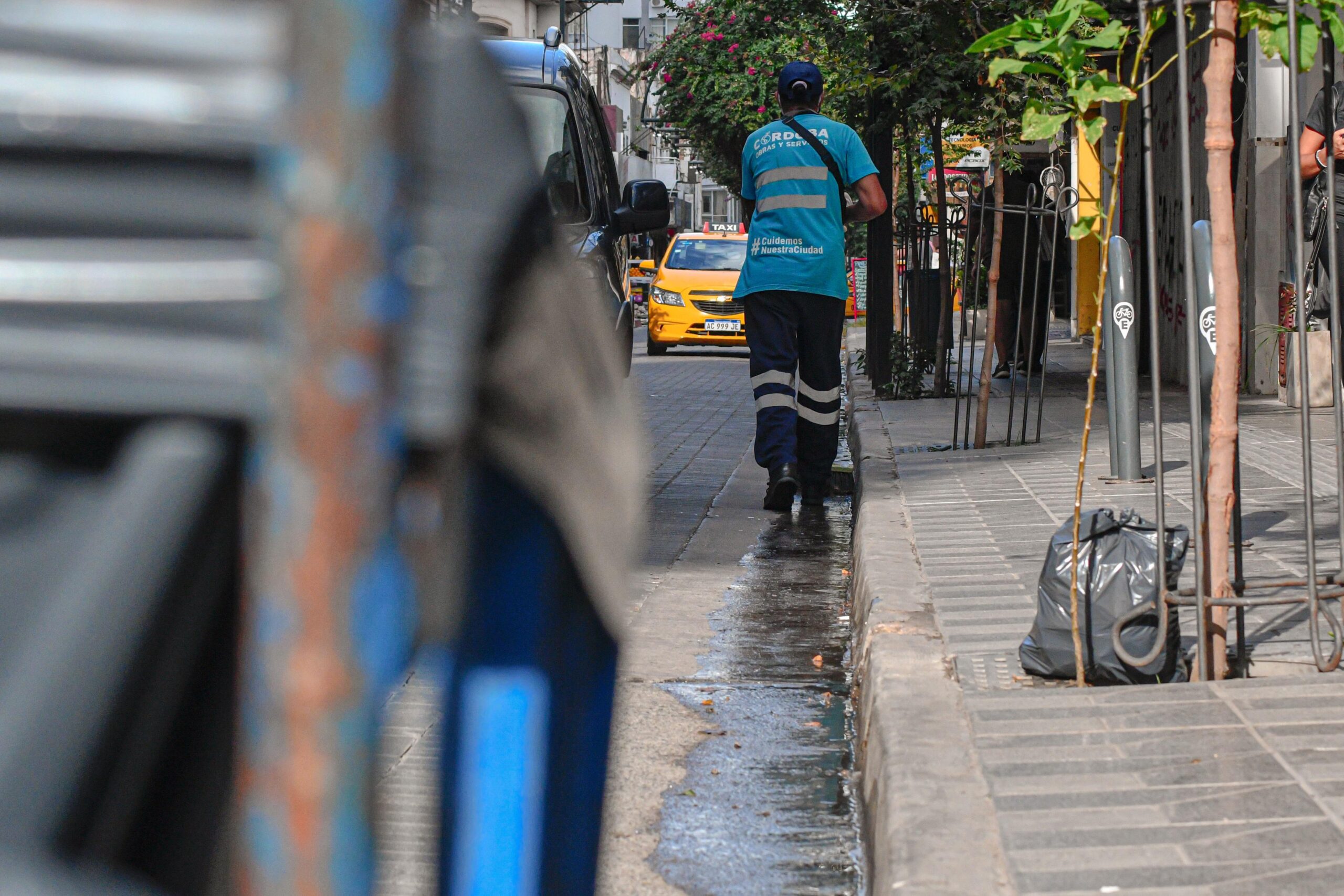 multimedia.grande.872b7d2830eb862c.4261727269646f207265736964756f73206665726961646f204d756e696369705f6772616e64652e6a7067 scaled