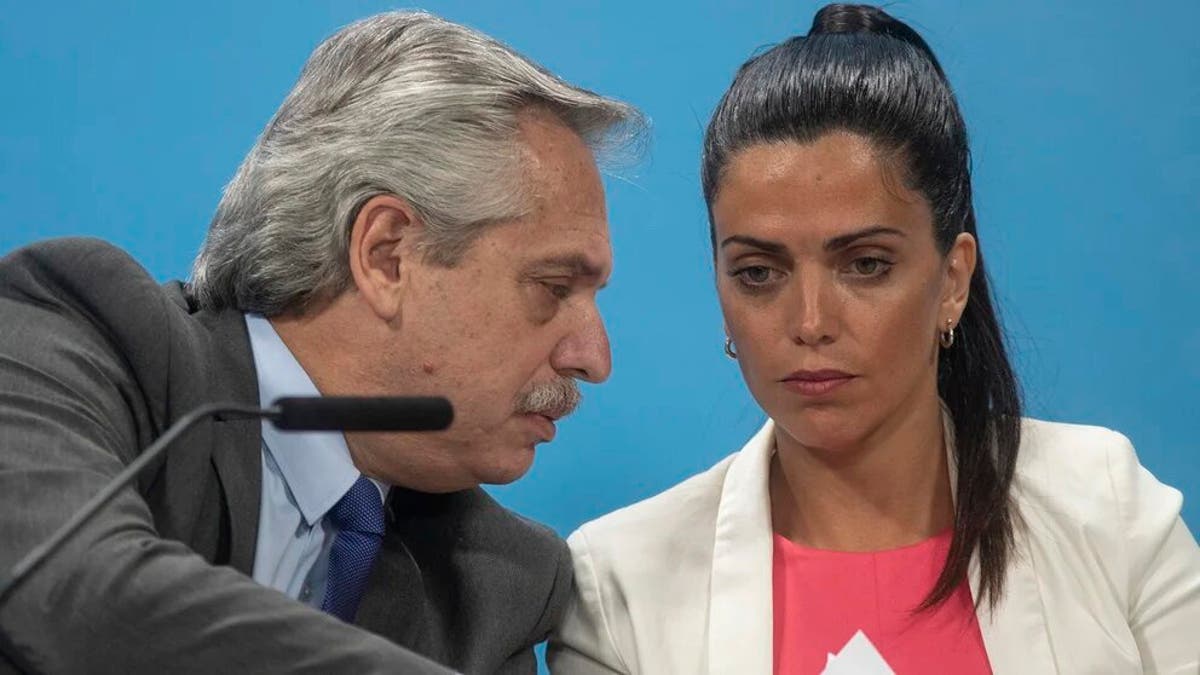 1642275963239Alberto Fernandez Luana Volnovich