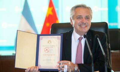 alberto fernandez china universidadjpg