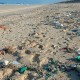 basura en la playa