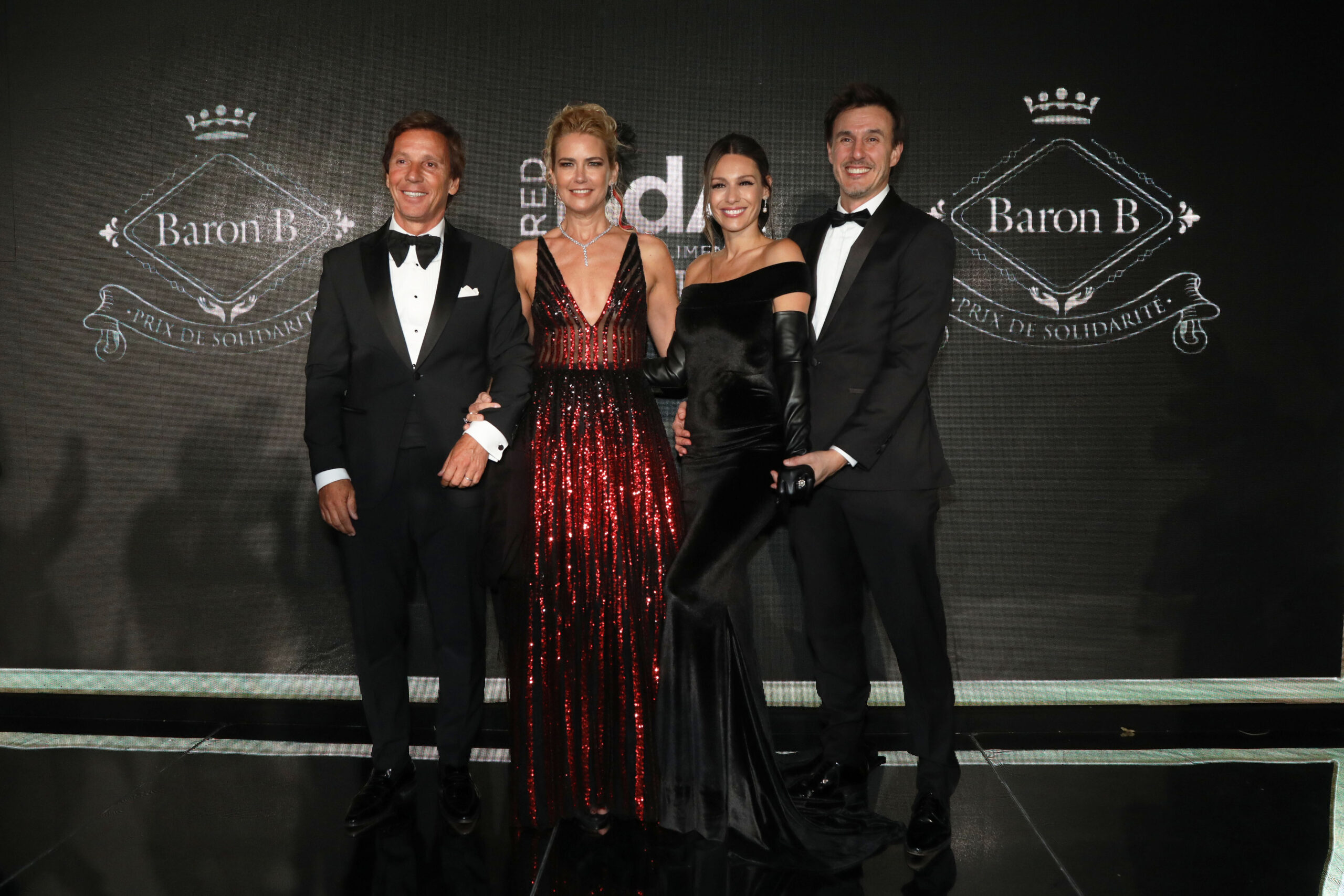 Alejandro Gravier Valeria Mazza Roberto Garcia Moritan y Carolina Ardohain scaled