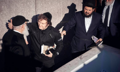 112009 milei llego a estados unidos y visito la tumba del rebe de lubavitch