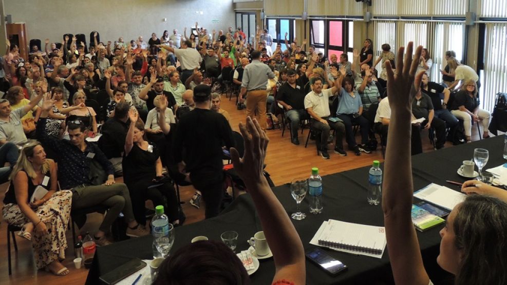 los docentes votaron un nuevo paro en cordoba 1762498