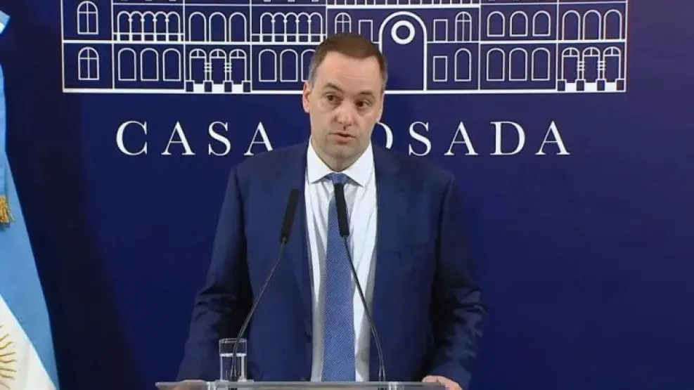 manuel adorni 1756746.jpg