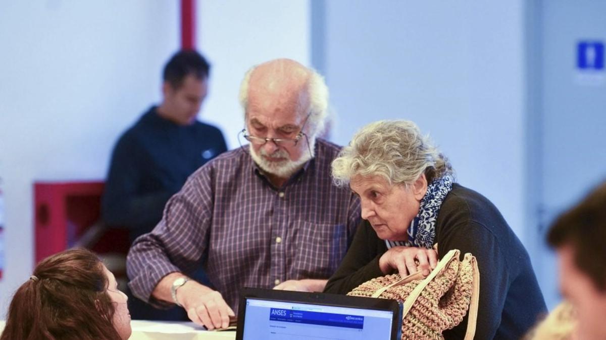 00f27bfe c37a 475b 88bf a3fe35a5b06a 16 9 discover aspect ratio default 0