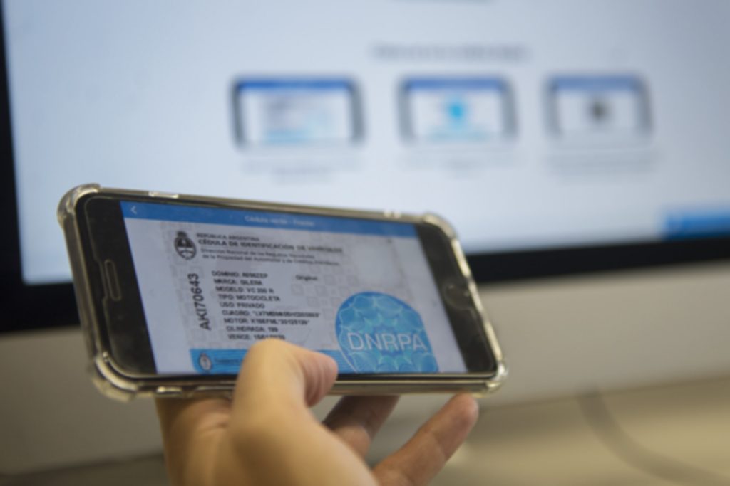 Cedula azul mi Argentina 1024x683 1